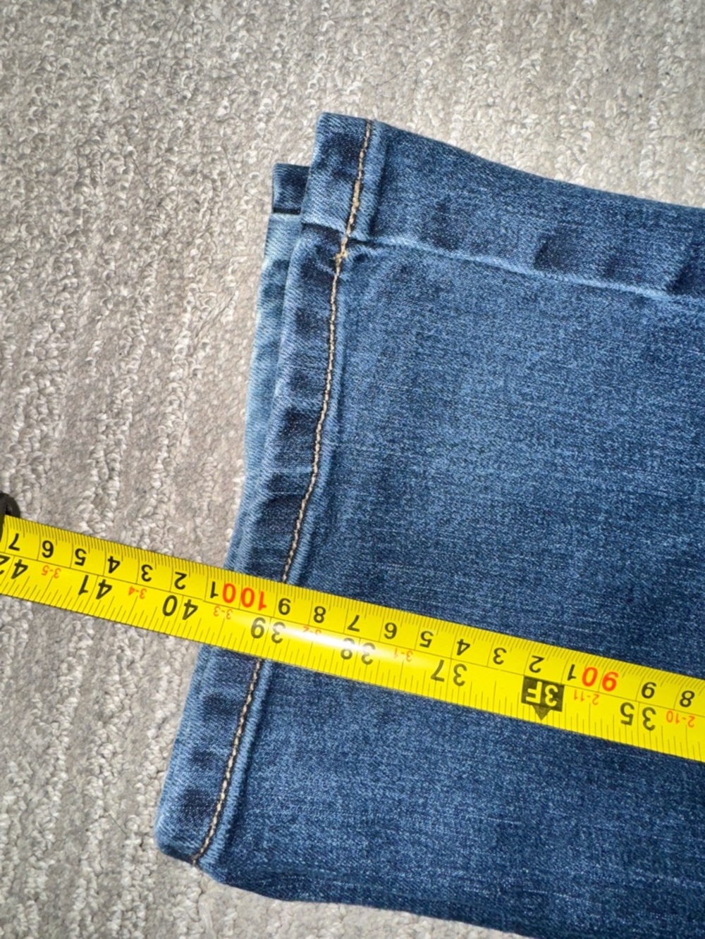 Gloria Vanderbilt Amanda Jeans in Medium Blue Wash - Picture 5 of 6